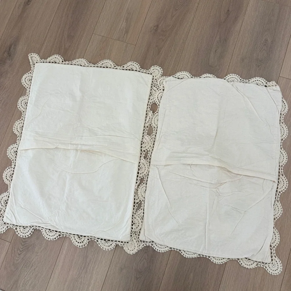 Vintage Style Ivory Crochet Lace Pillow Shams Set of 2 Cotton 21x27 Scalloped